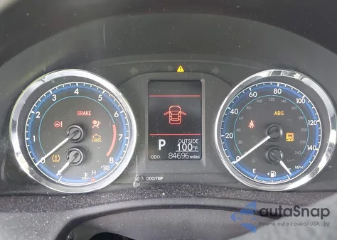 2017 Toyota Corolla Le z USA, uszkodzony, nr VIN 5YFBURHE6HP651555